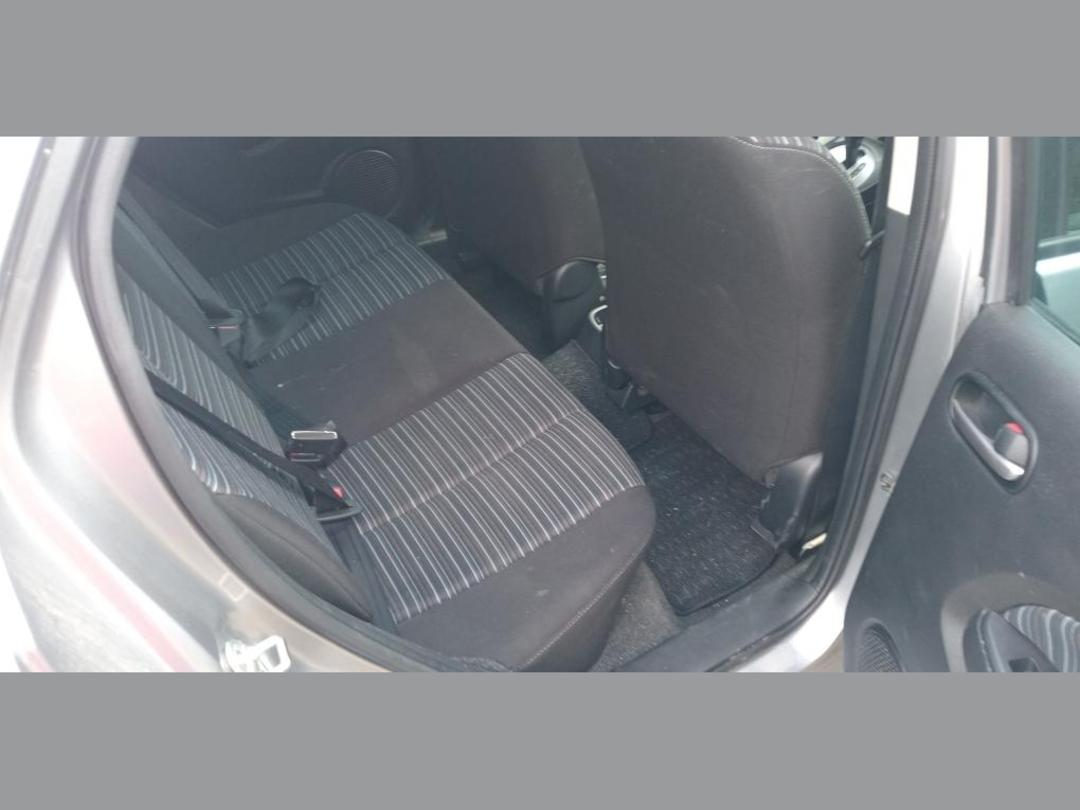 Photo '5' of Mazda Demio Photo '5' of Mazda Demio