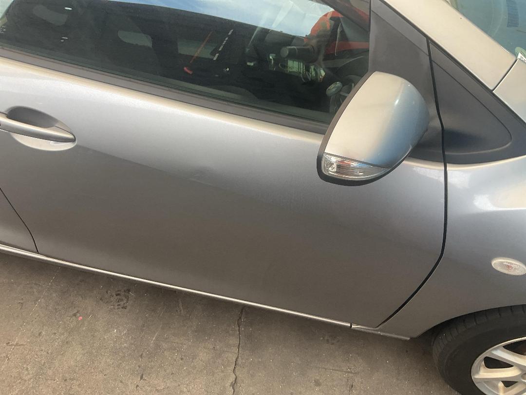 Photo '3' of Mazda Demio