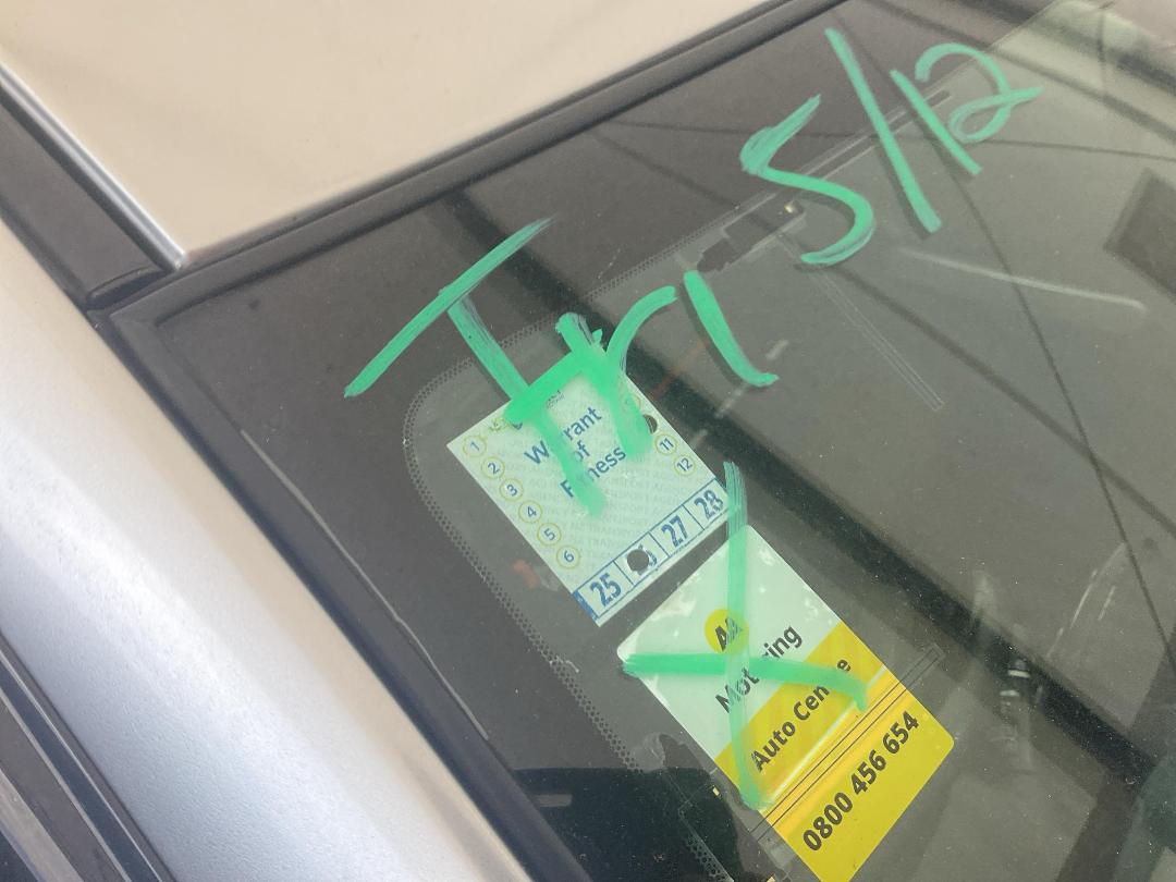 Photo '21' of Mazda Demio