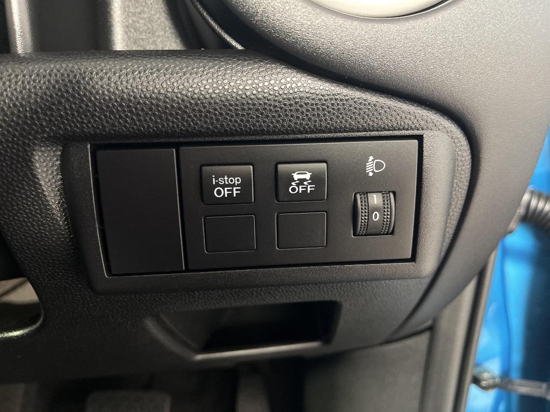 Photo '24' of Mazda Demio