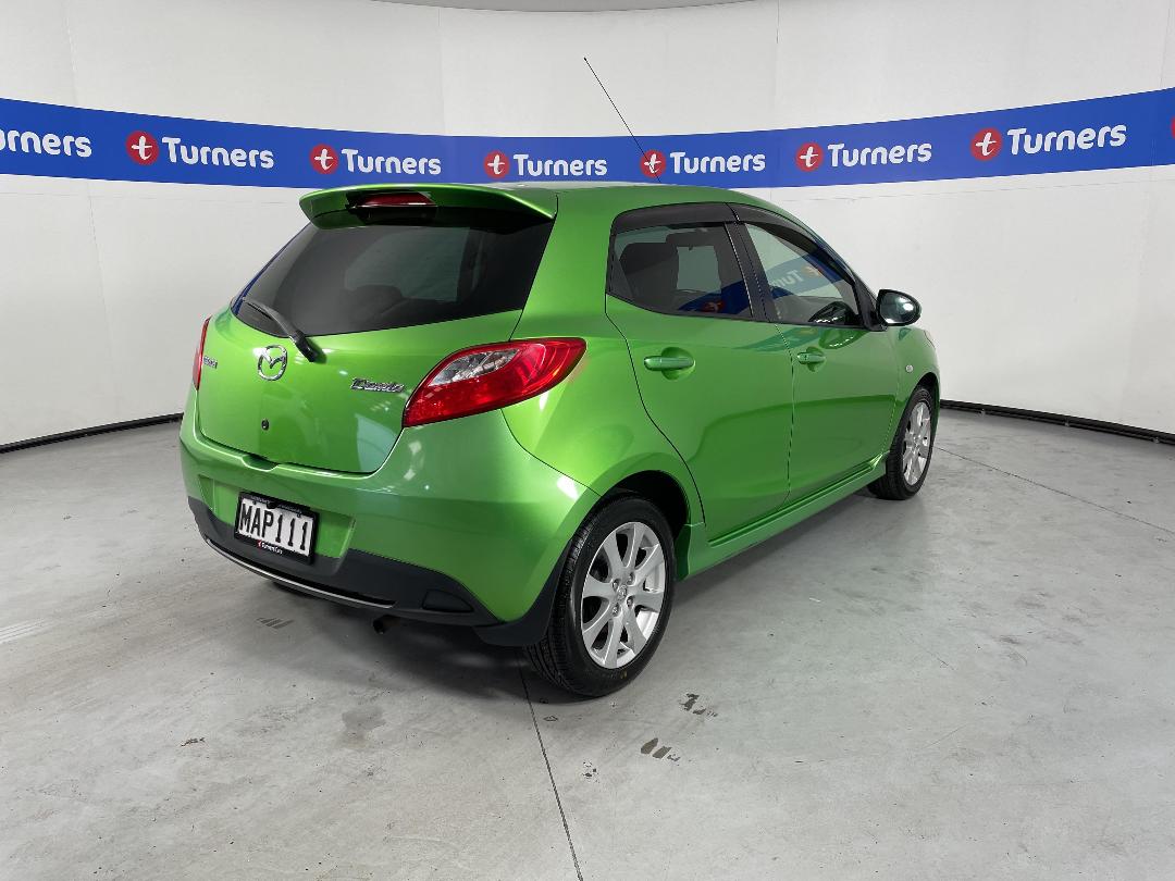 Photo '7' of Mazda Demio