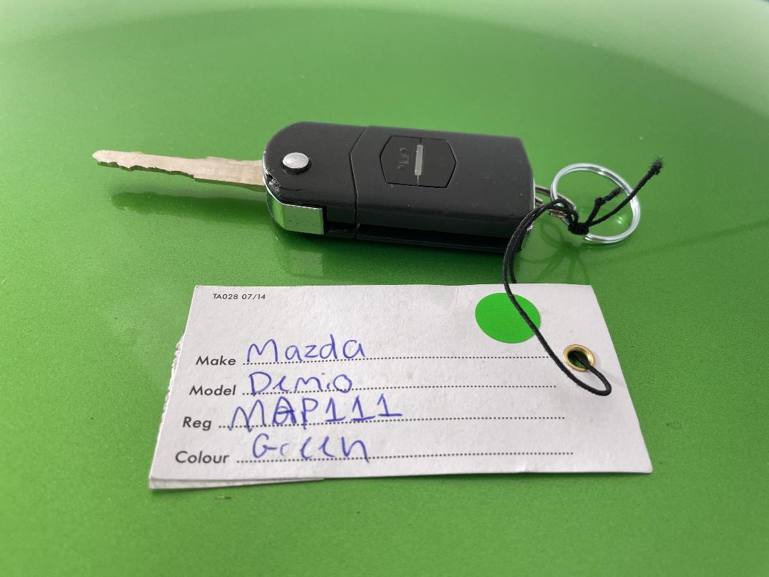 Photo '22' of Mazda Demio