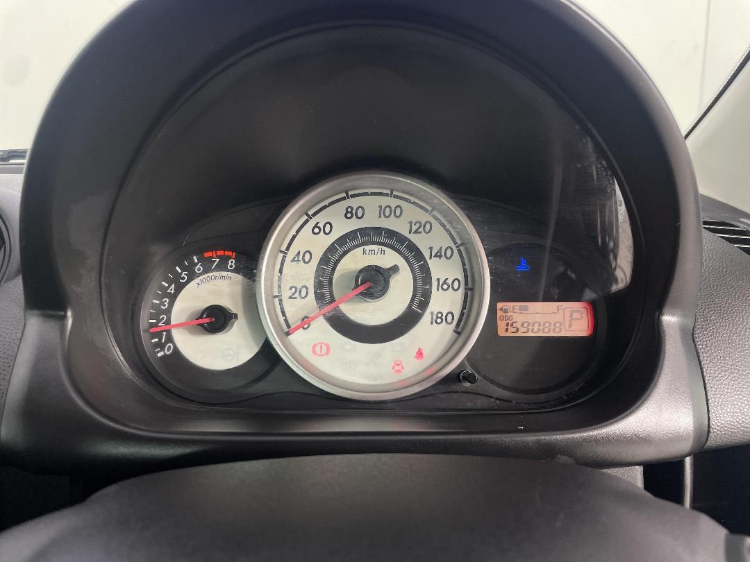 Photo '21' of Mazda Demio Photo '21' of Mazda Demio