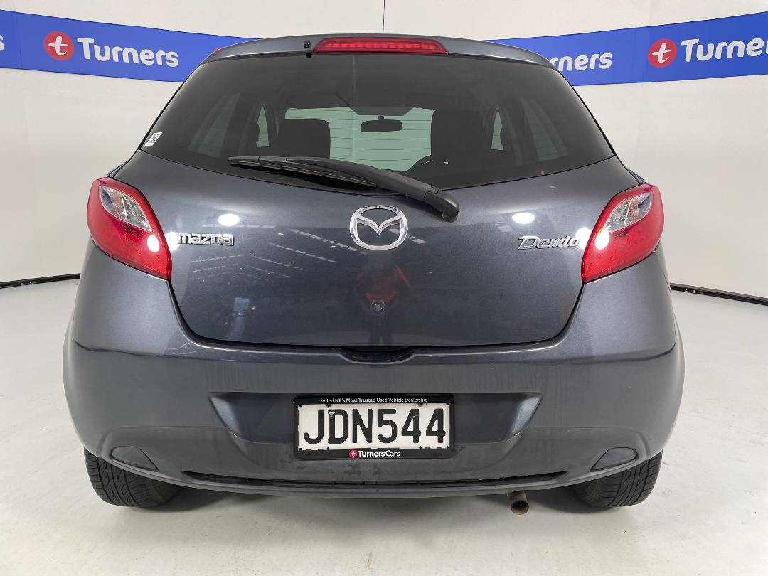 Photo '6' of Mazda Demio