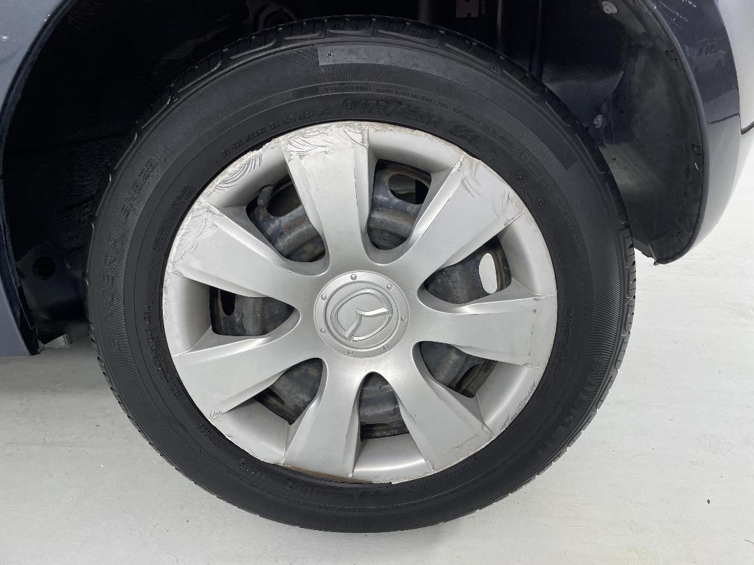 Photo '11' of Mazda Demio