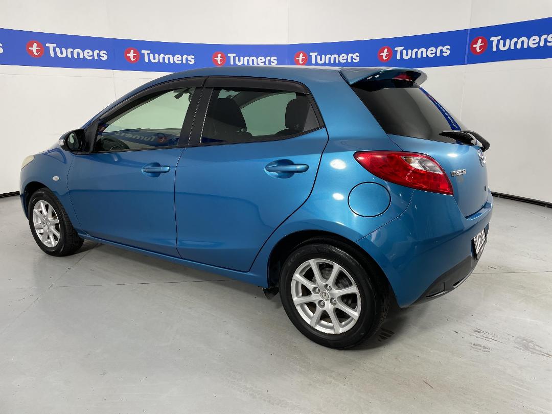 Photo '5' of Mazda Demio Photo '5' of Mazda Demio