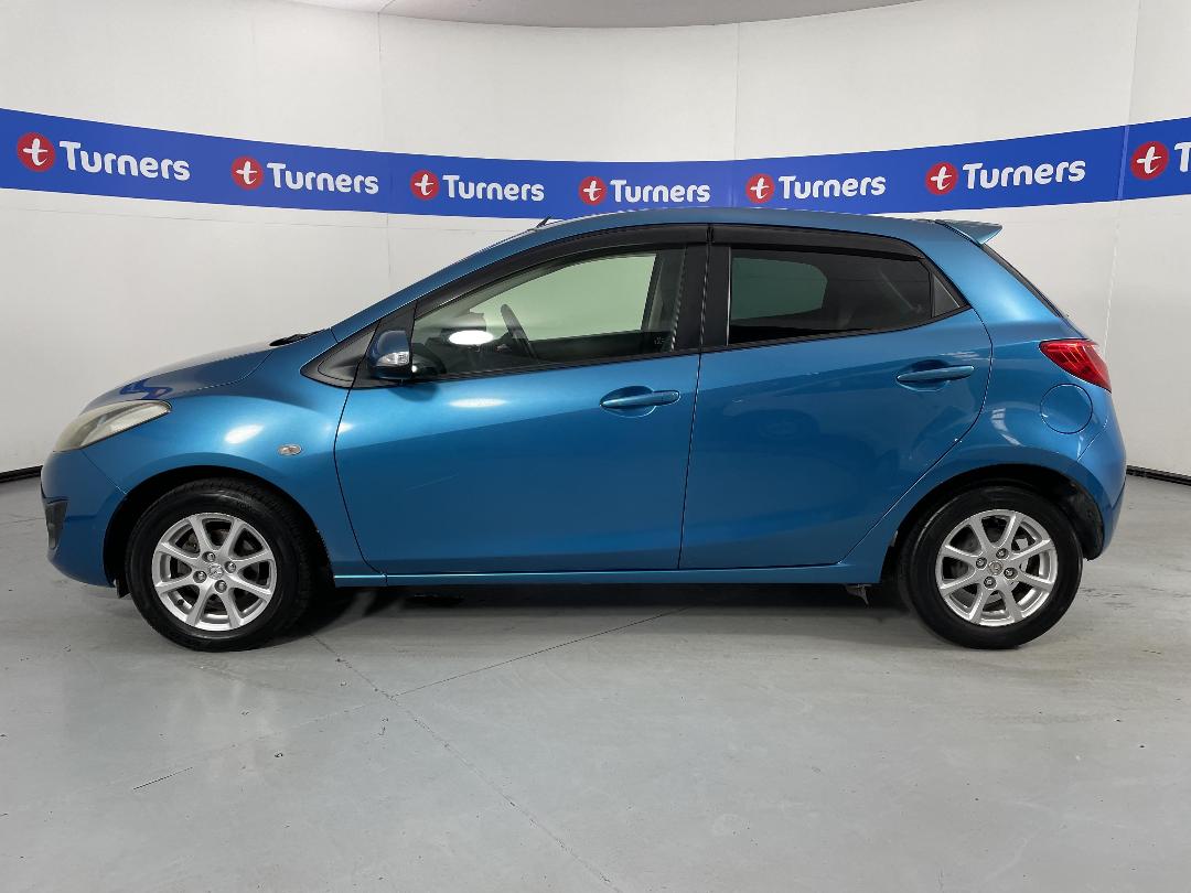 Photo '24' of Mazda Demio Photo '24' of Mazda Demio