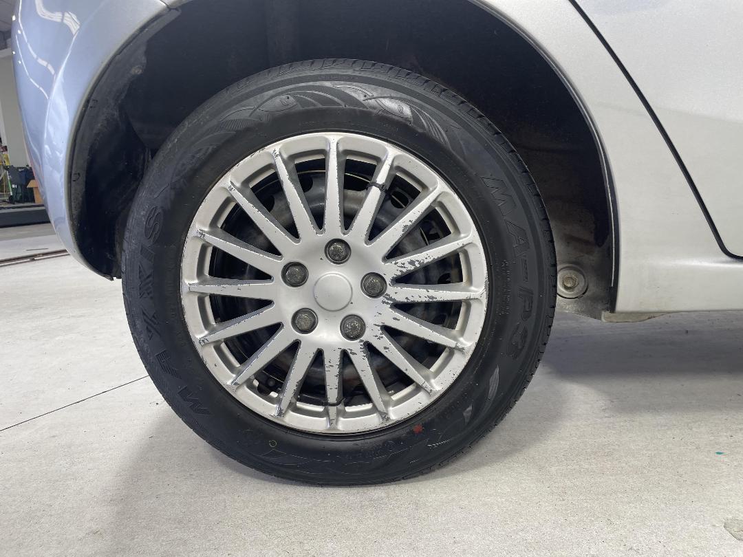 Photo '12' of Mazda Demio