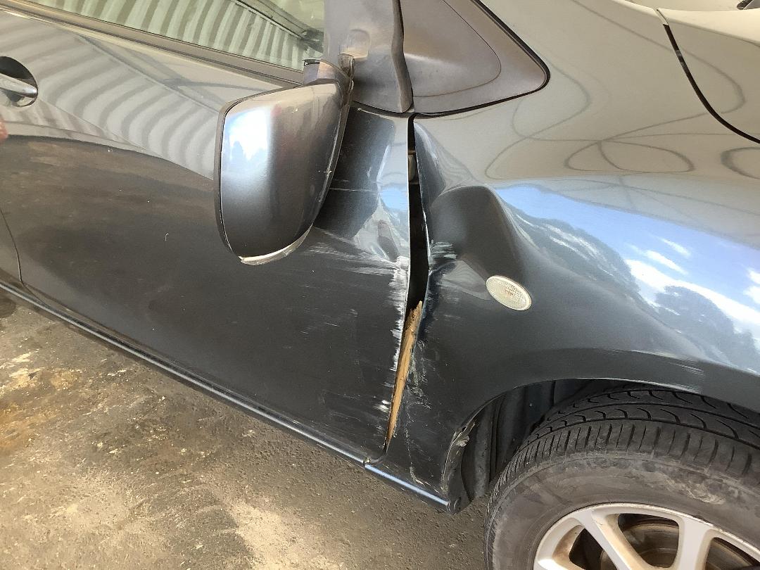 Photo '3' of Mazda Demio Photo '3' of Mazda Demio