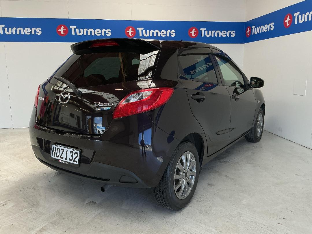 Photo '7' of Mazda Demio