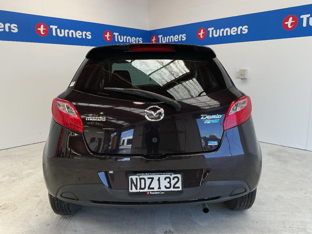 Photo '6' of Mazda Demio