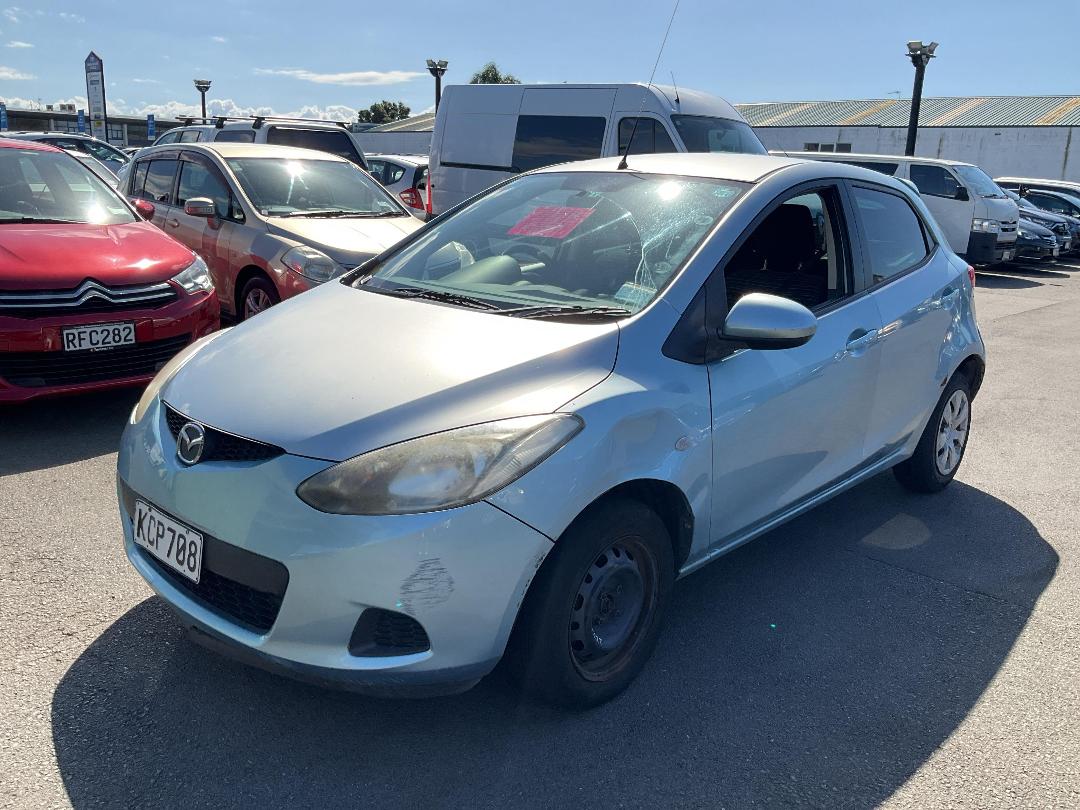 Photo '3' of Mazda Demio