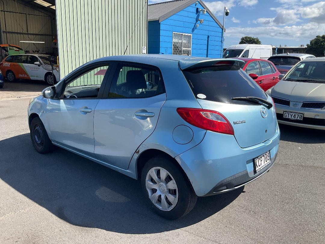 Photo '5' of Mazda Demio