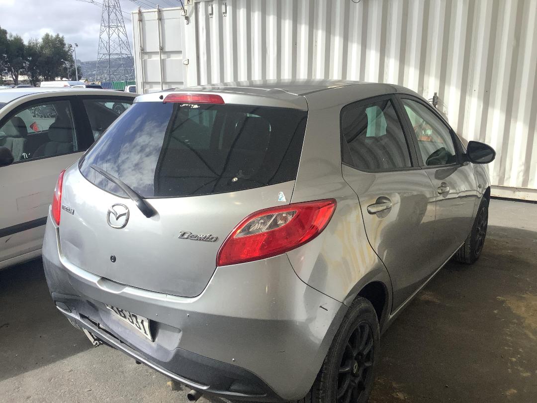 Photo '5' of Mazda Demio