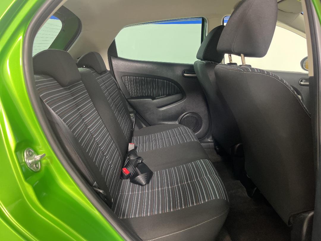 Photo '20' of Mazda Demio