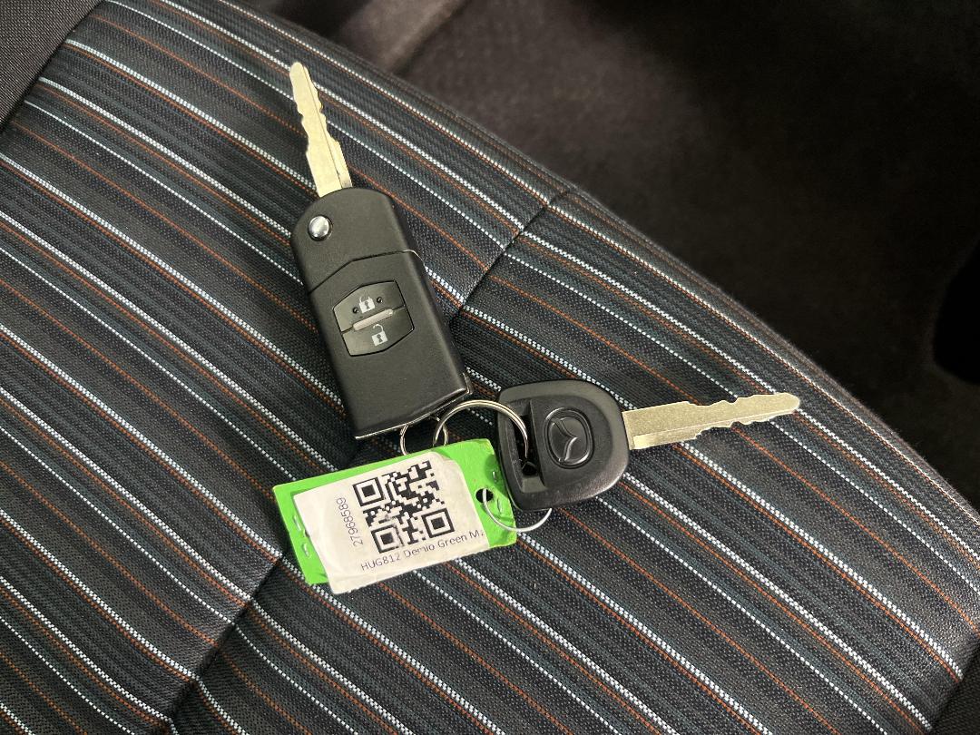 Photo '22' of Mazda Demio