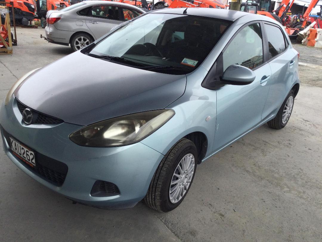 Photo '3' of Mazda Demio