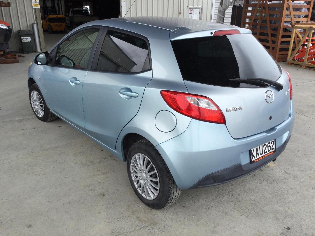 Photo '5' of Mazda Demio