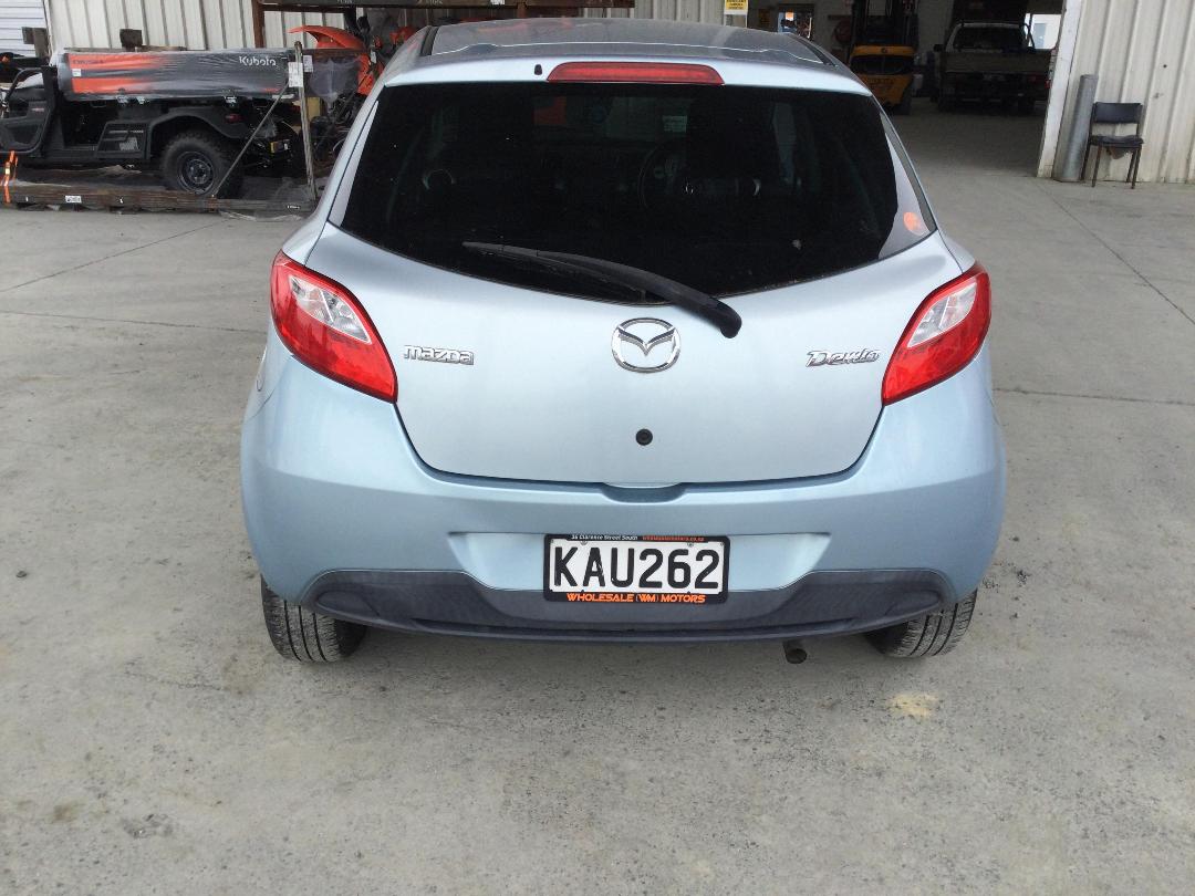 Photo '6' of Mazda Demio