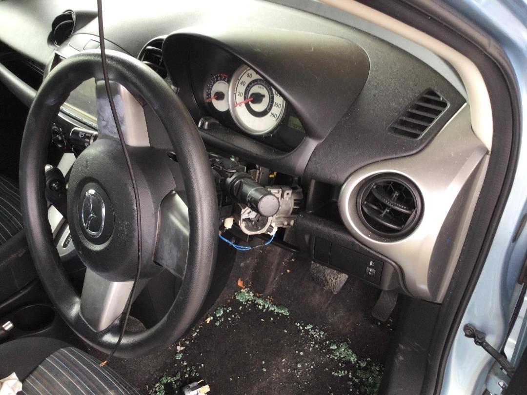 Photo '9' of Mazda Demio