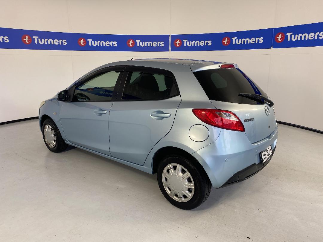 Photo '5' of Mazda Demio Photo '5' of Mazda Demio