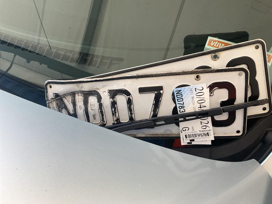 Photo '24' of Mazda Demio