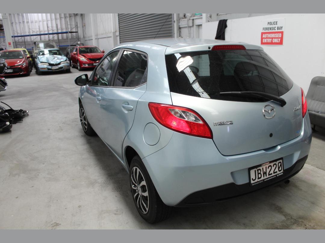 Photo '3' of Mazda Demio