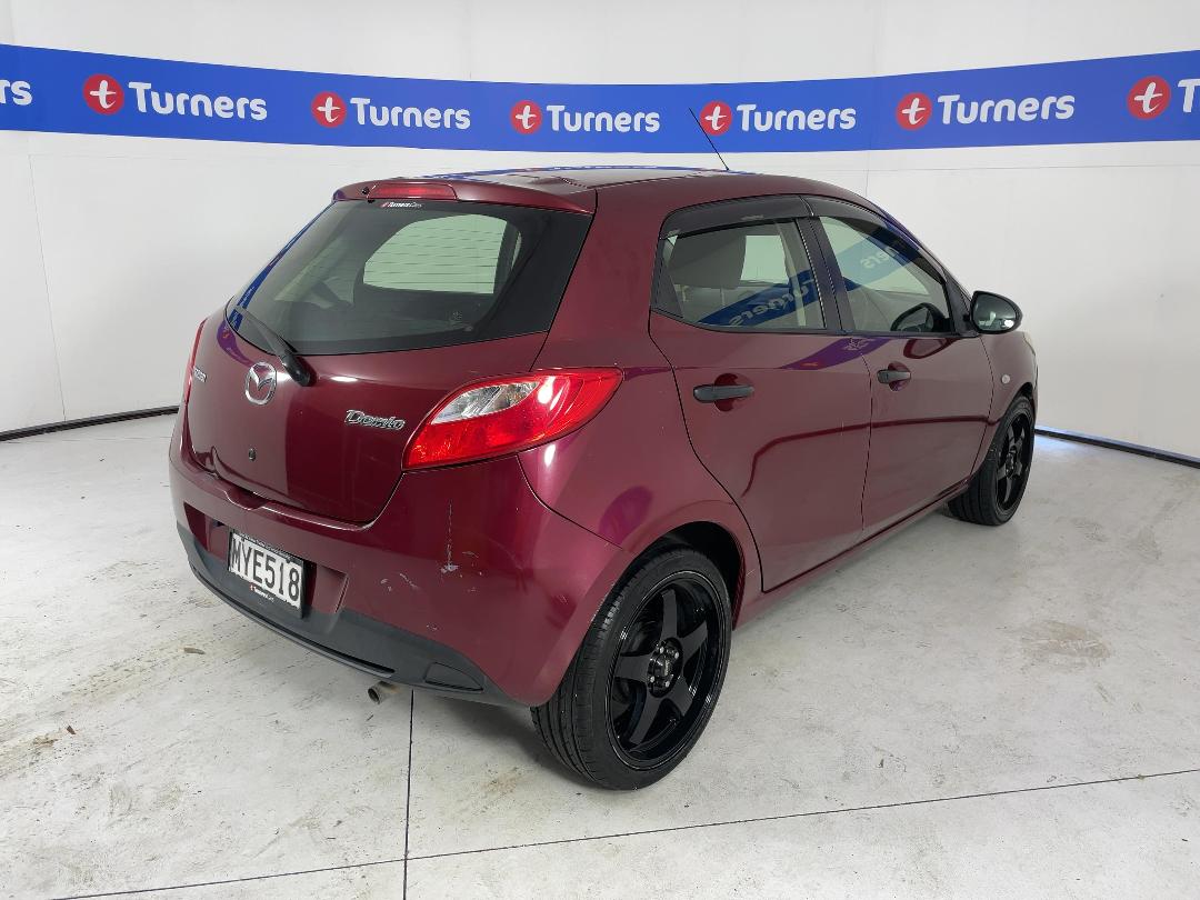 Photo '7' of Mazda Demio