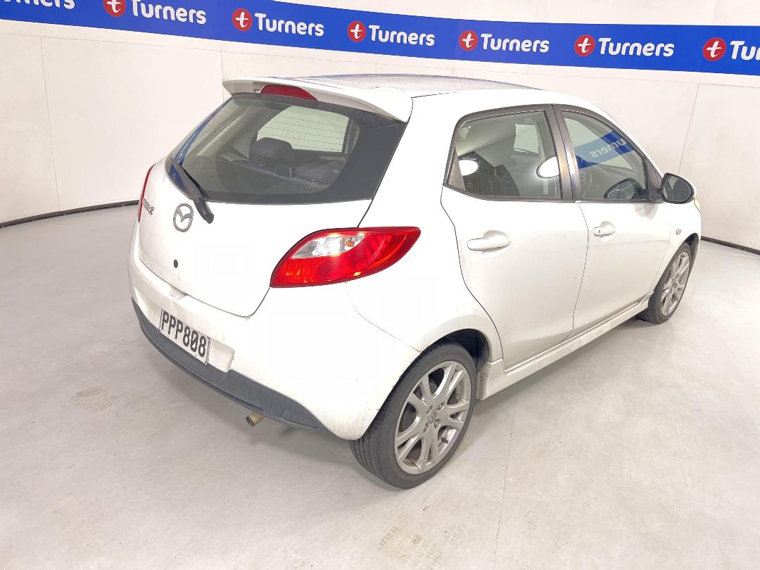 Photo '7' of Mazda Mazda2 Sport Photo '7' of Mazda Mazda2 Sport