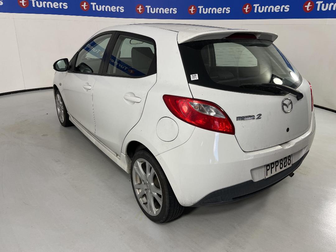 Photo '9' of Mazda Mazda2 Sport Photo '9' of Mazda Mazda2 Sport