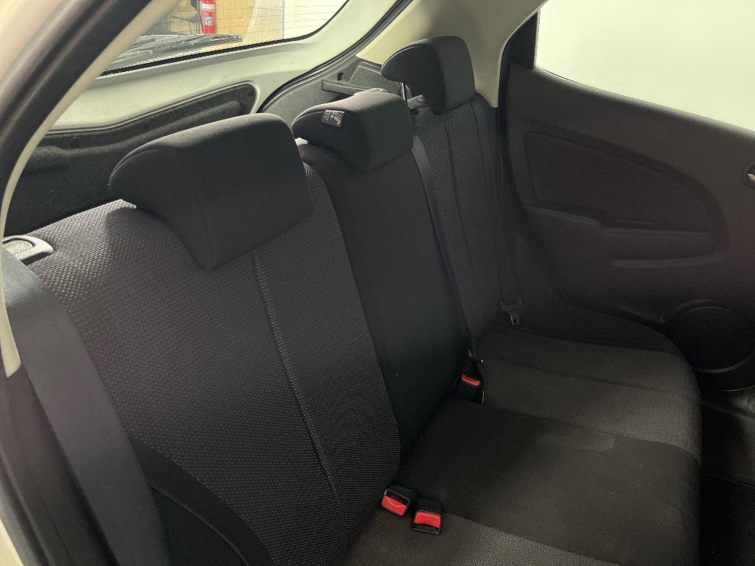 Photo '16' of Mazda Mazda2 Sport Photo '16' of Mazda Mazda2 Sport