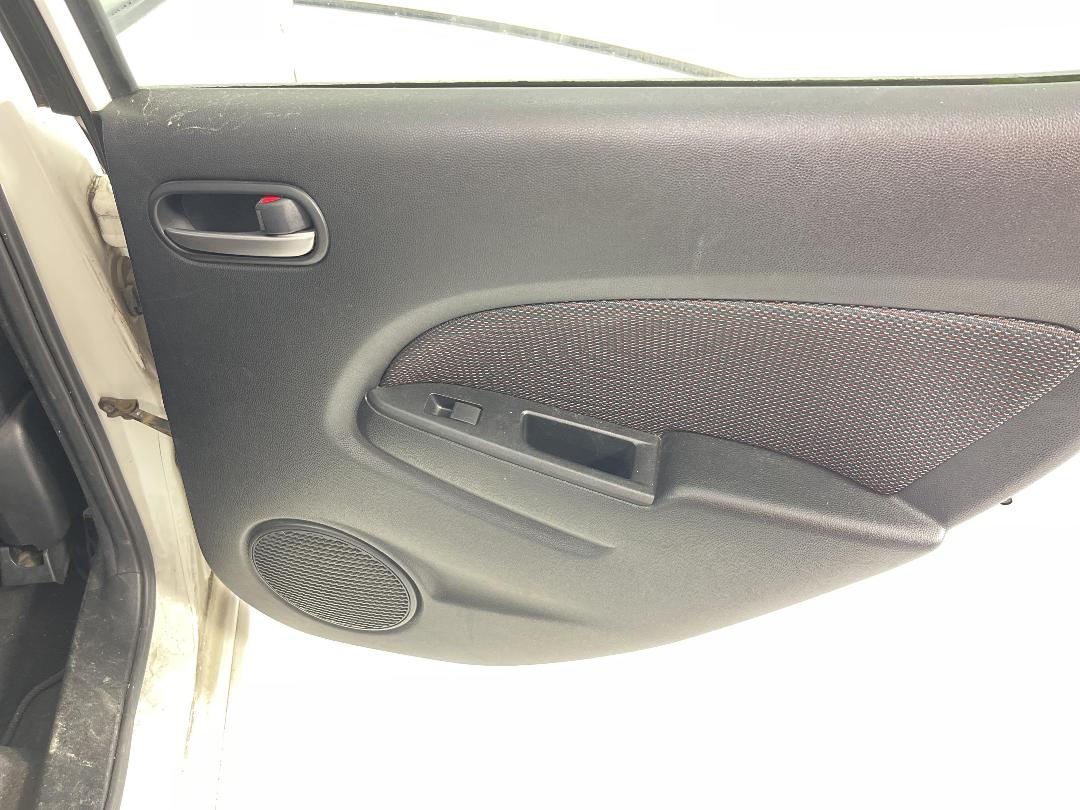 Photo '15' of Mazda Mazda2 Sport Photo '15' of Mazda Mazda2 Sport