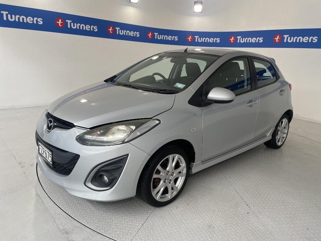 Photo '4' of Mazda Mazda2