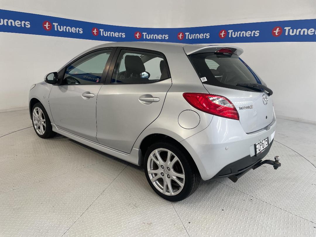 Photo '5' of Mazda Mazda2