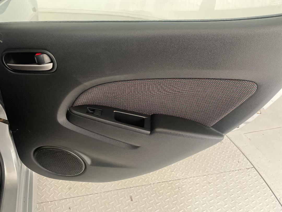 Photo '19' of Mazda Mazda2