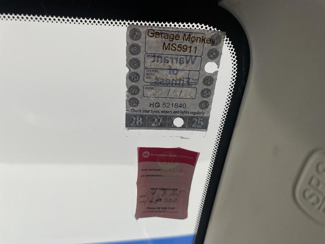 Photo '30' of Mazda Mazda2