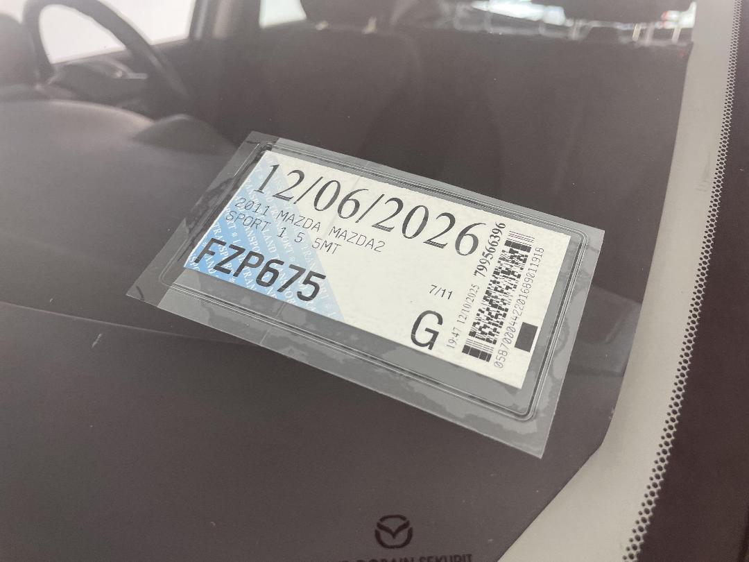 Photo '31' of Mazda Mazda2