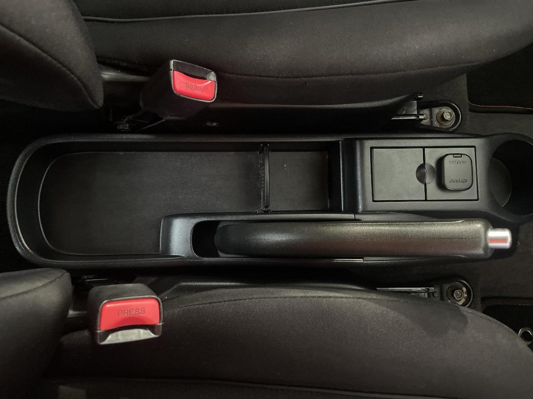 Photo '29' of Mazda Mazda2