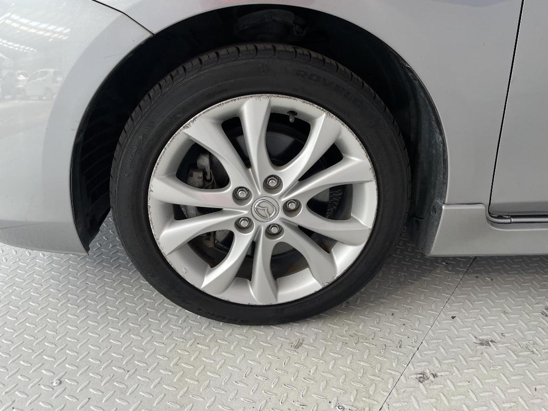 Photo '10' of Mazda Mazda3