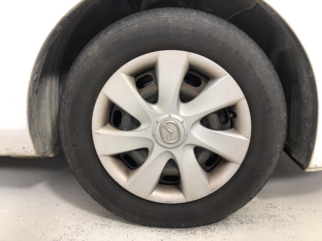 Photo '2' of Mazda Mazda3 GLX