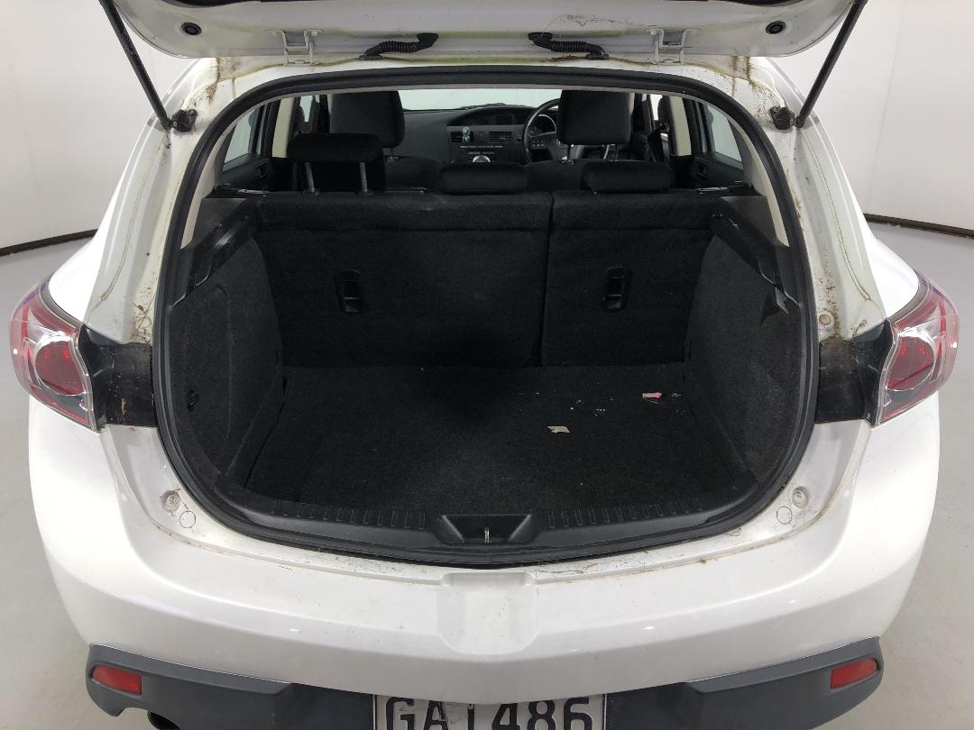 Photo '12' of Mazda Mazda3 GLX