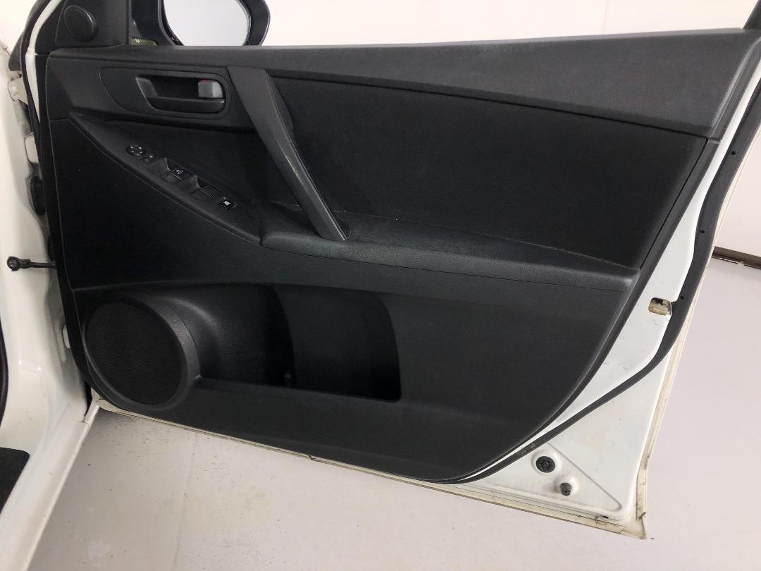 Photo '13' of Mazda Mazda3 GLX