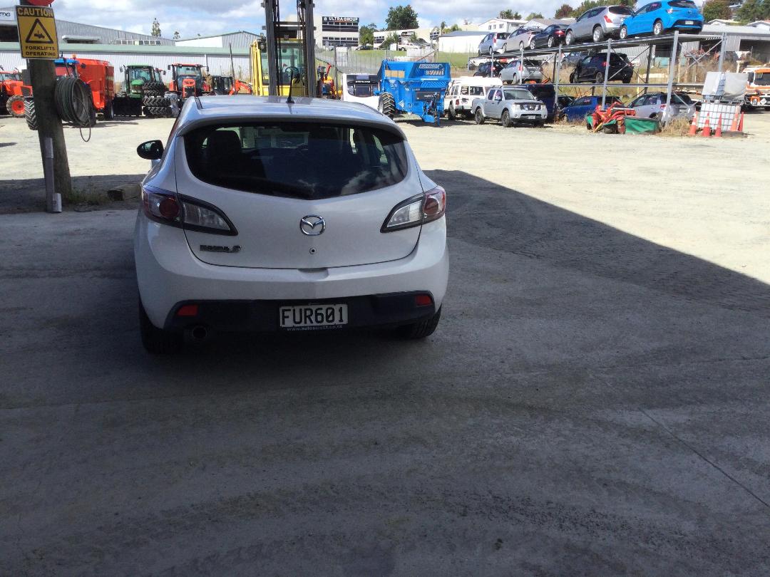 Photo '4' of Mazda Mazda3 GLX