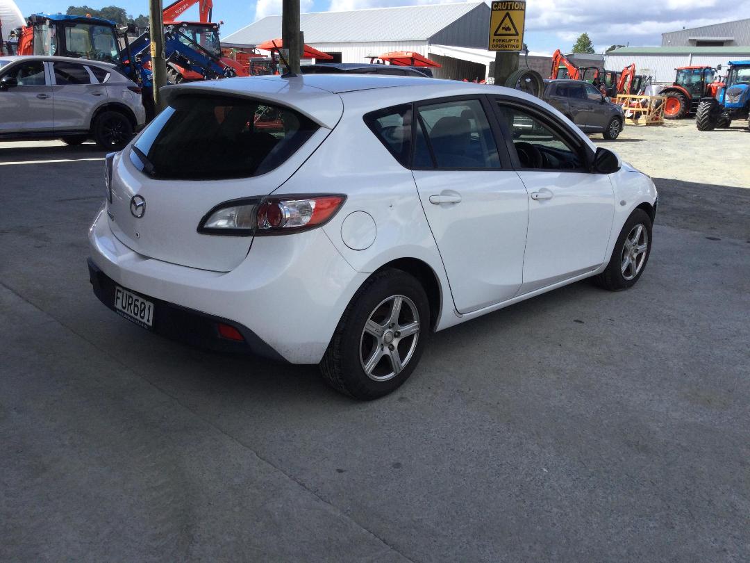 Photo '6' of Mazda Mazda3 GLX