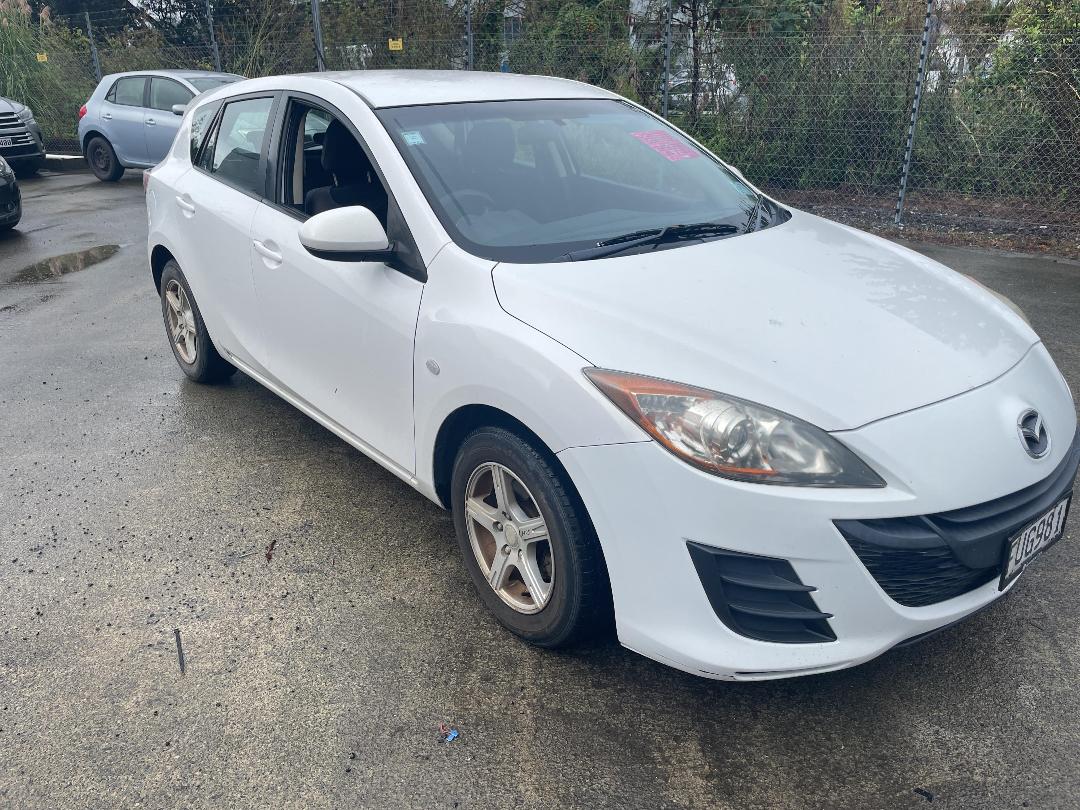 Photo '2' of Mazda Mazda3 GLX