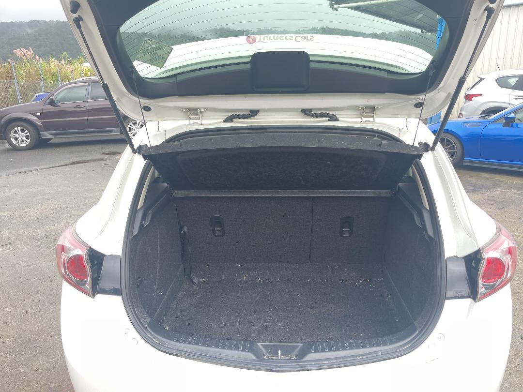 Photo '7' of Mazda Mazda3 GLX