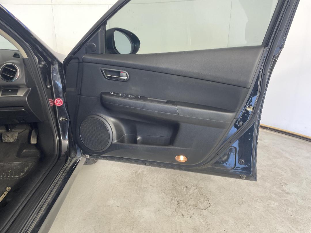 Photo '15' of Mazda Mazda6