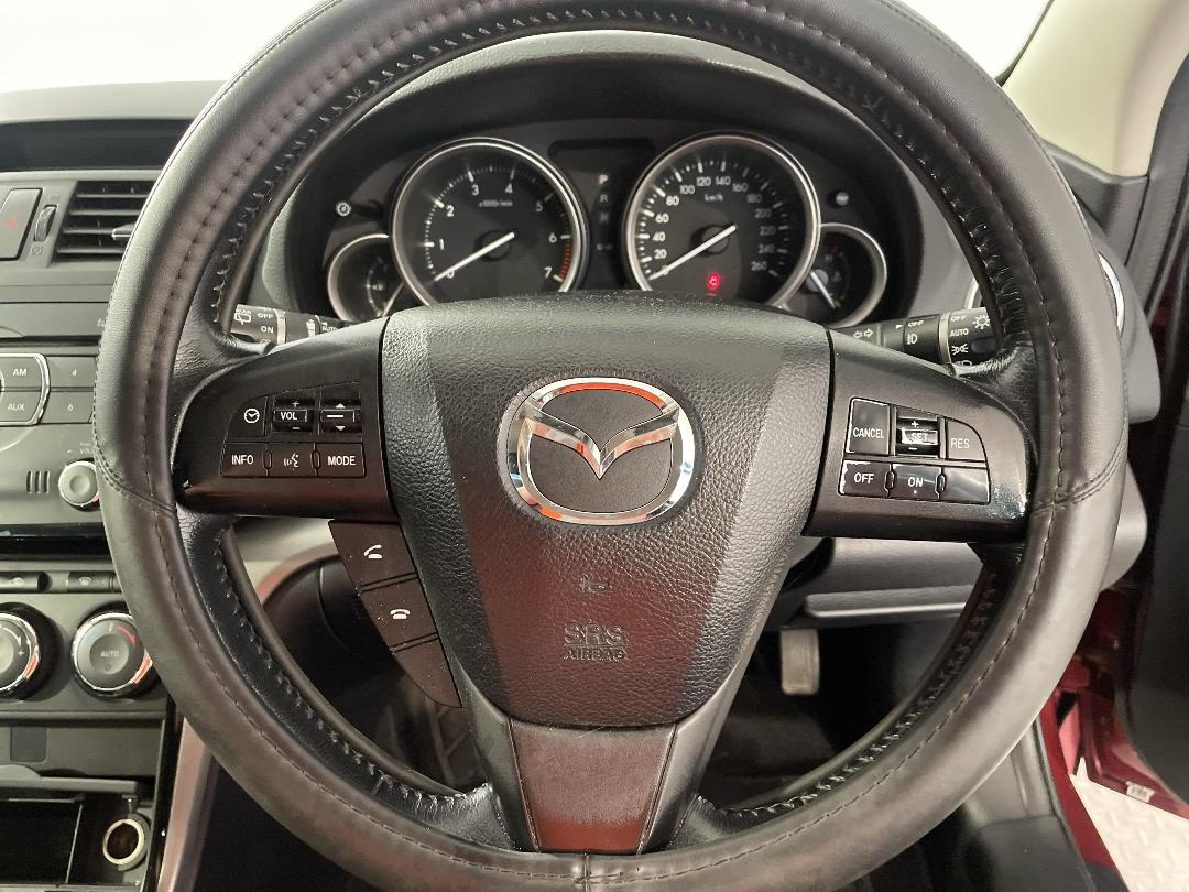 Photo '28' of Mazda Mazda6