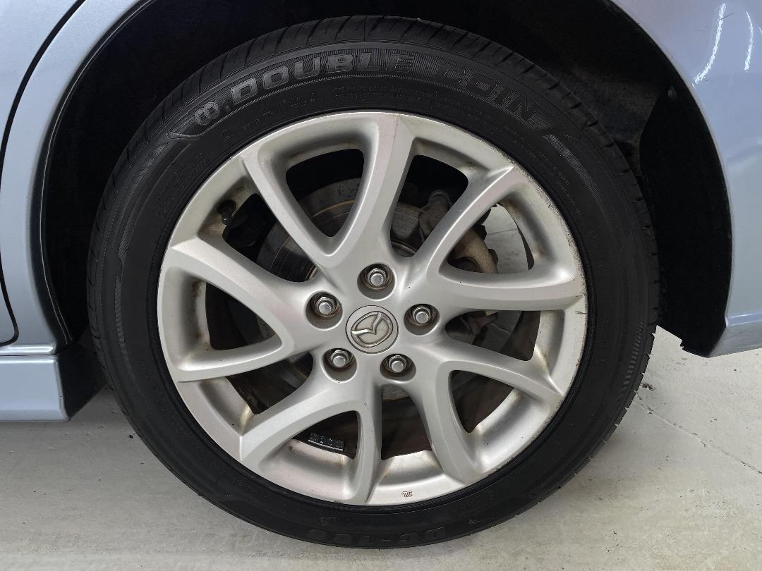 Photo '11' of Mazda Premacy