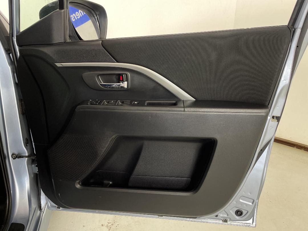 Photo '15' of Mazda Premacy